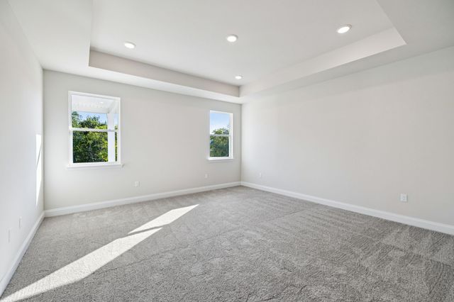 120 Dahlia Dr, La Vergne, TN 37086