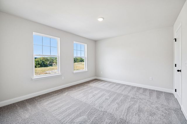 120 Dahlia Dr, La Vergne, TN 37086