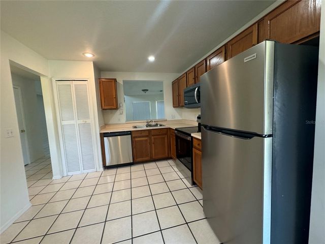 963 ISLANDER AVENUE, Orlando, FL 32825