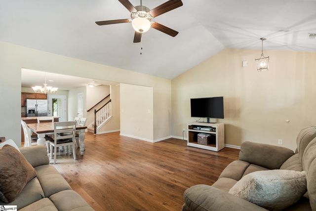 1041 Stoneham Circle, Anderson, SC 29626