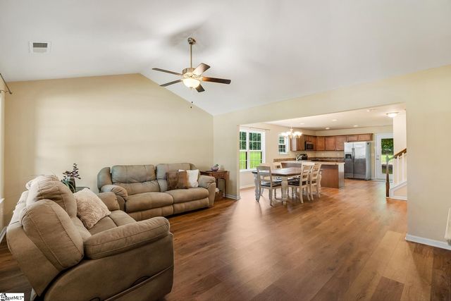 1041 Stoneham Circle, Anderson, SC 29626