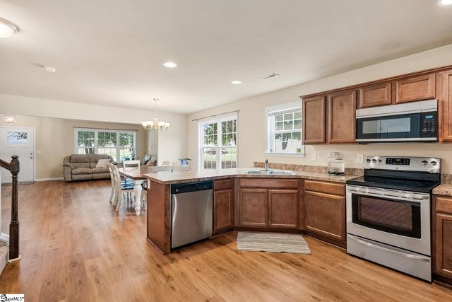 1041 Stoneham Circle, Anderson, SC 29626