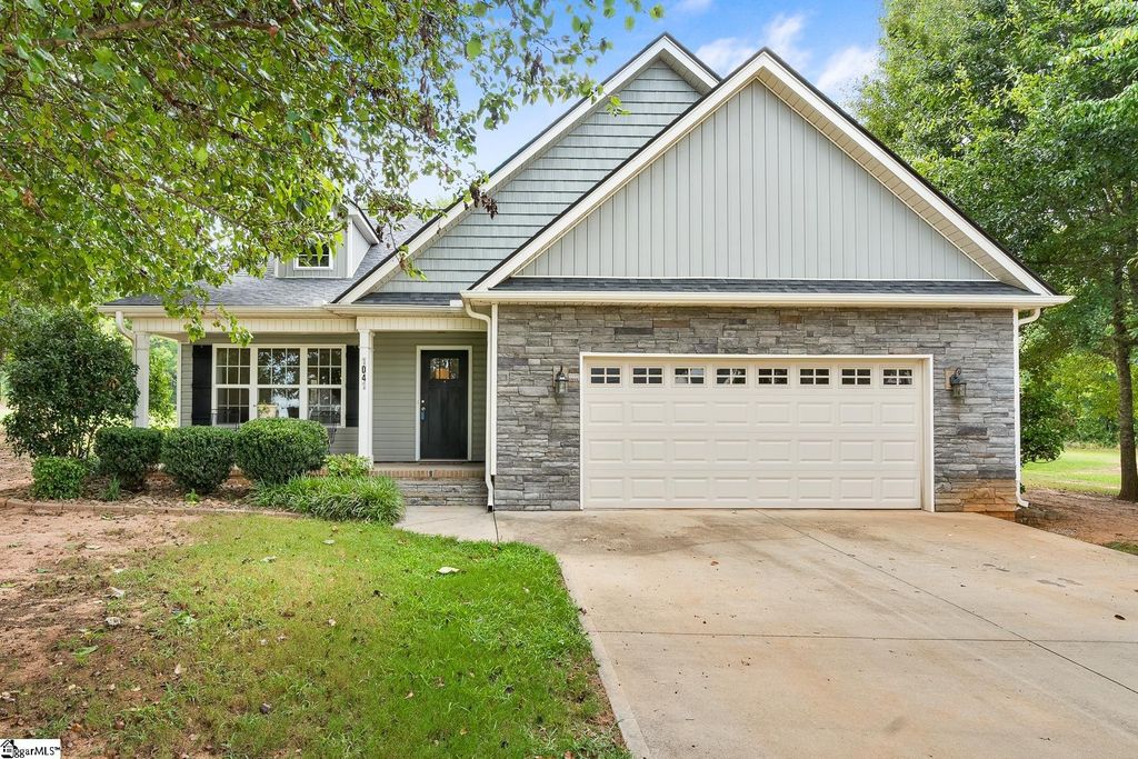 1041 Stoneham Circle, Anderson, SC 29626