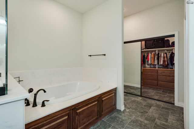 8 GILBERT ROAD, Burkburnett, TX 76354