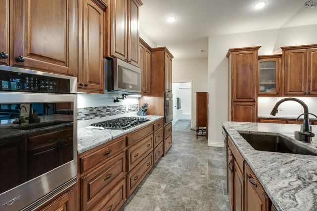 8 GILBERT ROAD, Burkburnett, TX 76354