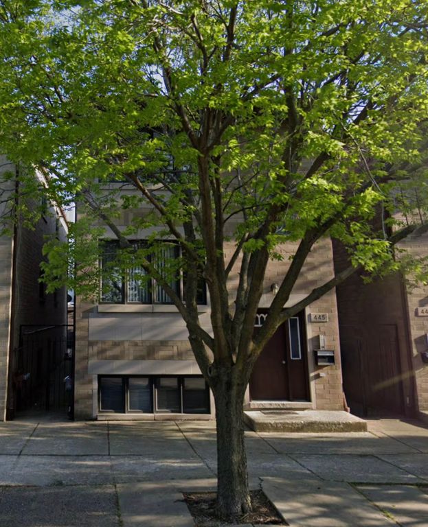 445 W 37th Street 1, Chicago, IL 60609