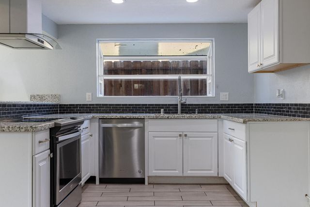 3705 Ghia Ct, Modesto, CA 95356