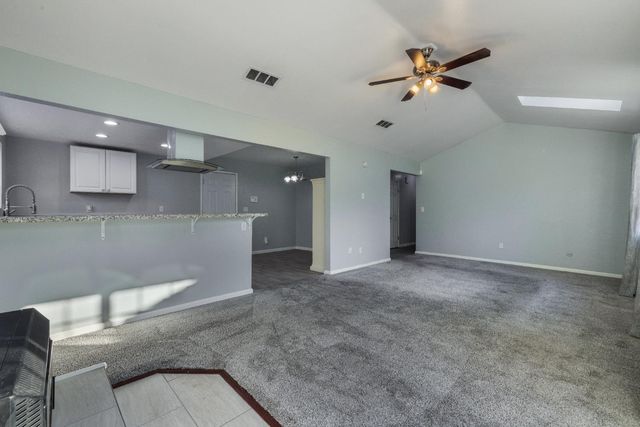 3705 Ghia Ct, Modesto, CA 95356