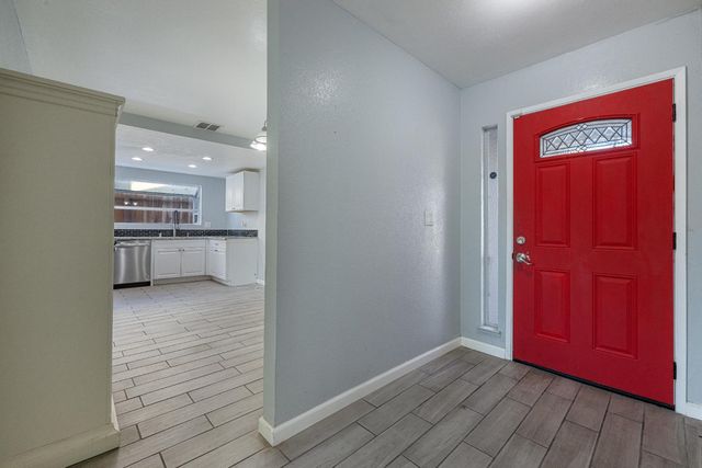 3705 Ghia Ct, Modesto, CA 95356