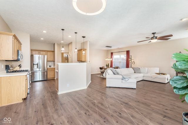 2421 Manita Drive, Indianapolis, IN 46234