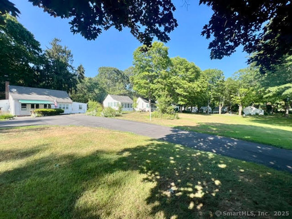 49 Cottage Road APT 20, Madison, CT 06443