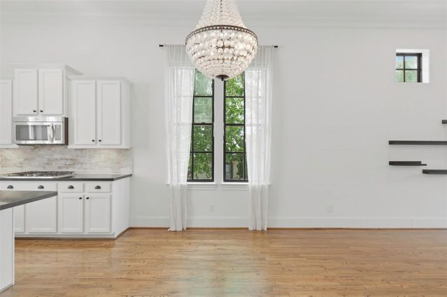 2702 Cortlandt Street, Houston, TX 77008