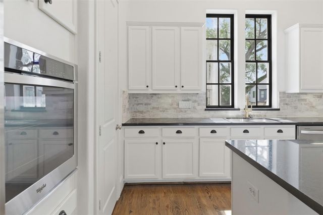 2702 Cortlandt Street, Houston, TX 77008