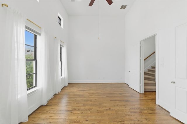 2702 Cortlandt Street, Houston, TX 77008