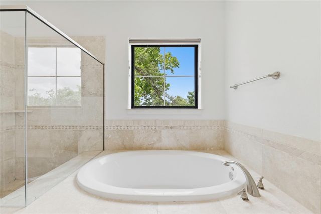 2702 Cortlandt Street, Houston, TX 77008