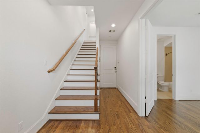2702 Cortlandt Street, Houston, TX 77008