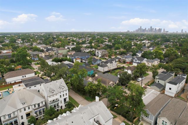 2702 Cortlandt Street, Houston, TX 77008