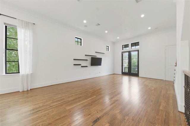 2702 Cortlandt Street, Houston, TX 77008