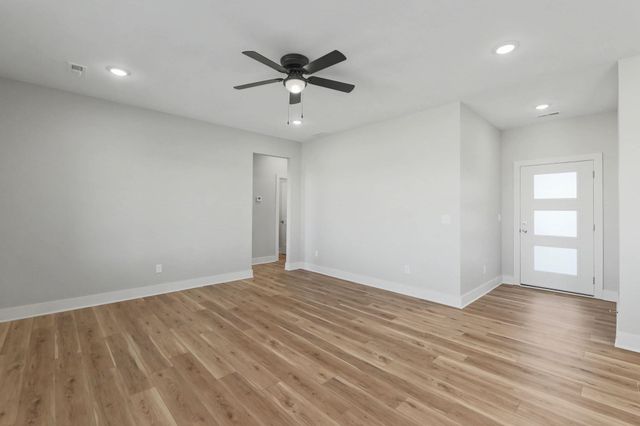596 W Long Path Ct, Goddard, KS 67052