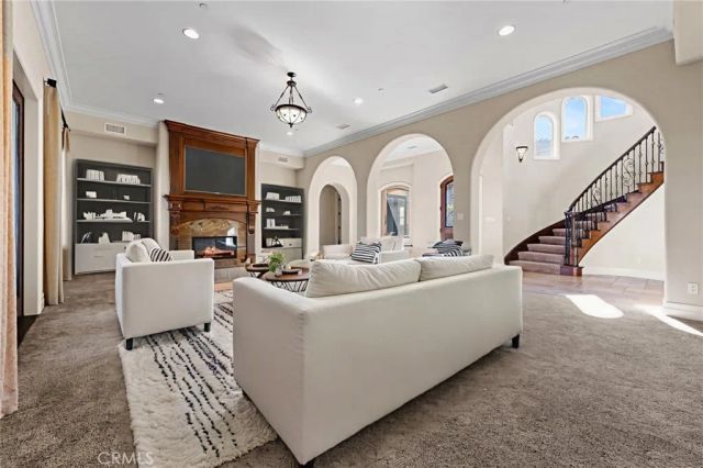 670 Pinnacle Ridge Road, Riverside, CA 92506