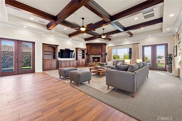670 Pinnacle Ridge Road, Riverside, CA 92506