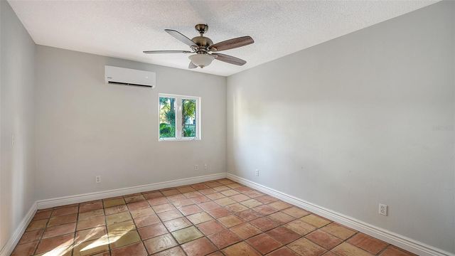 1812 54TH STREET E, Bradenton, FL 34208