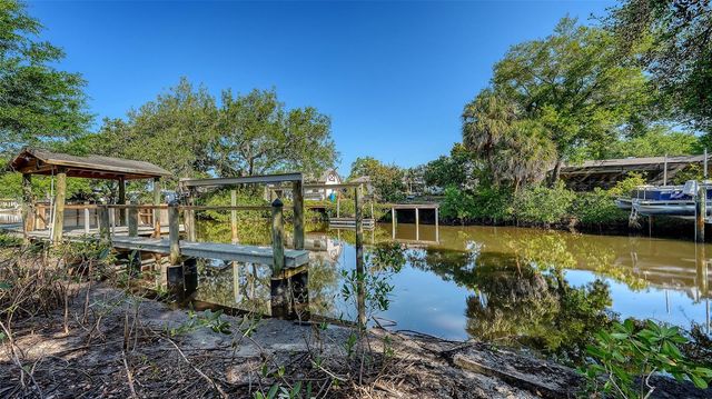 1812 54TH STREET E, Bradenton, FL 34208