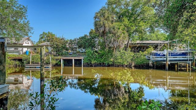 1812 54TH STREET E, Bradenton, FL 34208