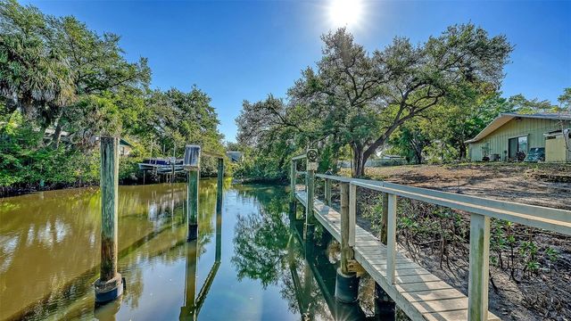 1812 54TH STREET E, Bradenton, FL 34208