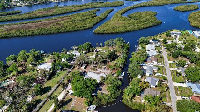 1812 54TH STREET E, Bradenton, FL 34208