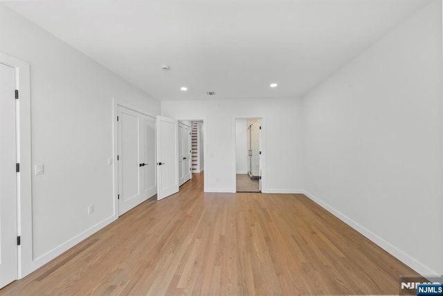 793 Inwood Terrace, Cliffside Park, NJ 07010