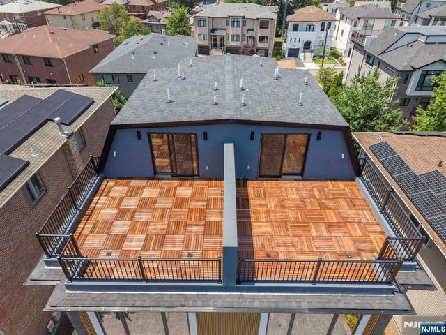 793 Inwood Terrace, Cliffside Park, NJ 07010