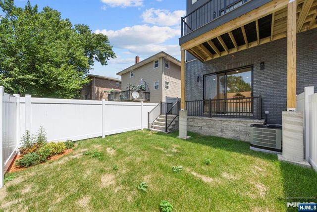 793 Inwood Terrace, Cliffside Park, NJ 07010