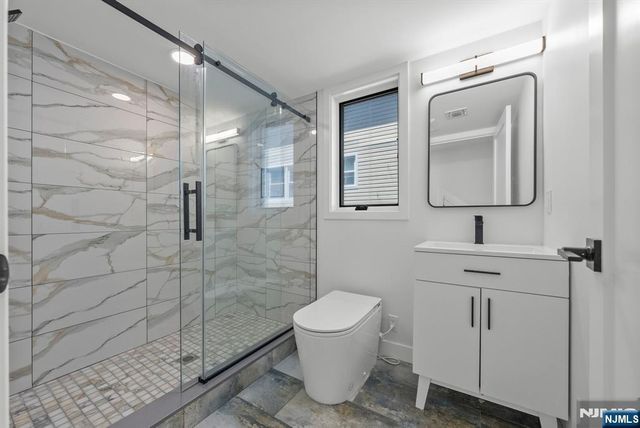 793 Inwood Terrace, Cliffside Park, NJ 07010