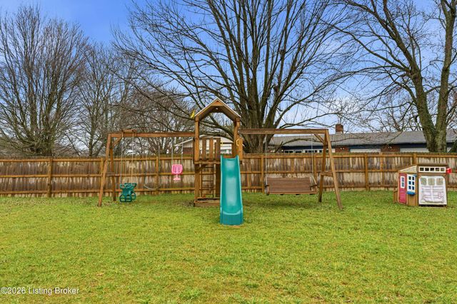 816 Otter Creek Rd, Vine Grove, KY 40175