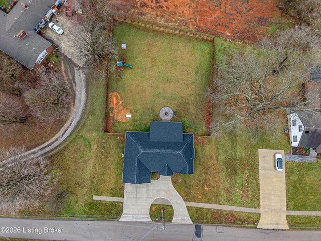 816 Otter Creek Rd, Vine Grove, KY 40175