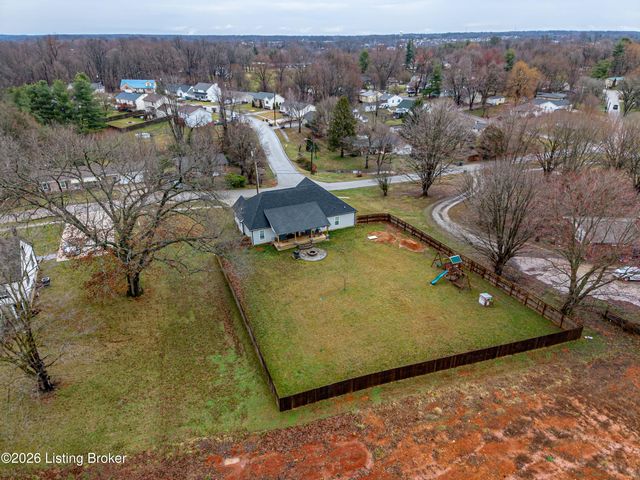 816 Otter Creek Rd, Vine Grove, KY 40175