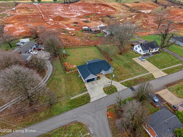 816 Otter Creek Rd, Vine Grove, KY 40175