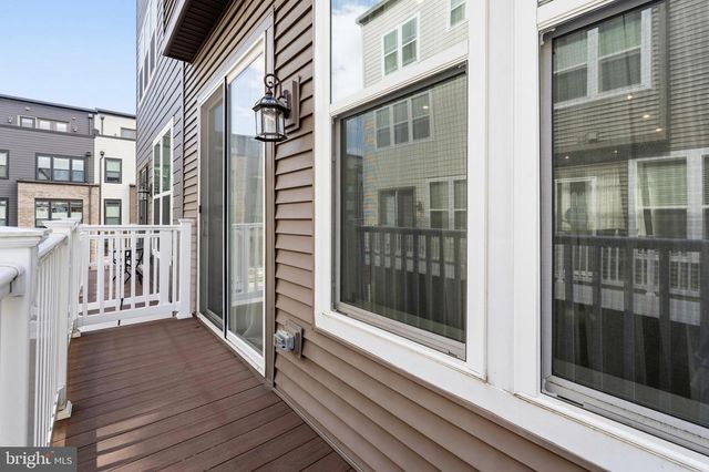 16233 CONNORS WAY, Rockville, MD 20855