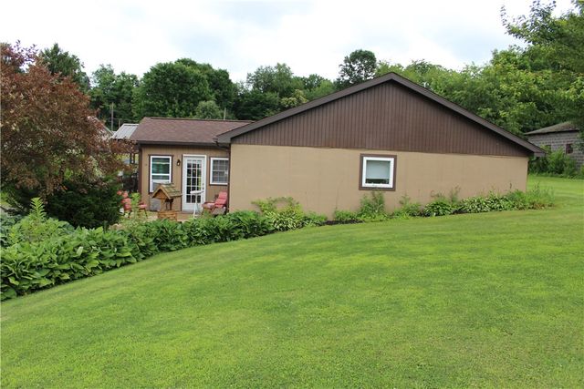 204 Cambria Ave, Avonmore, PA 15618