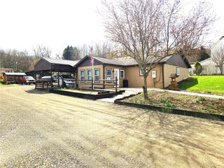 204 Cambria Ave, Avonmore, PA 15618