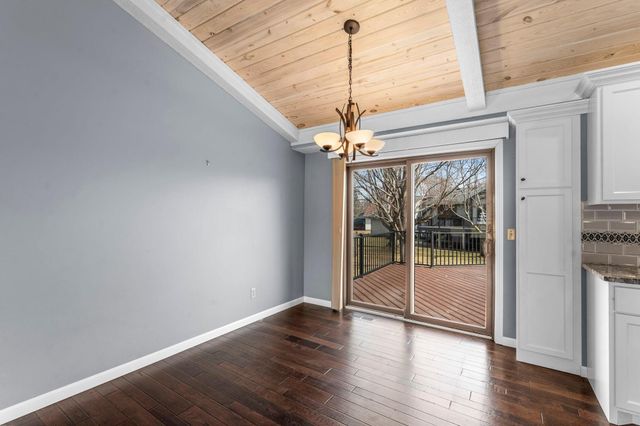 7887 Dempsey Way, Inver Grove Heights, MN 55076