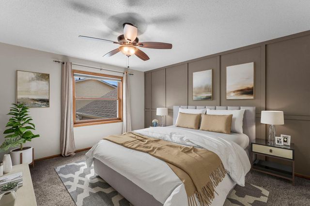 7887 Dempsey Way, Inver Grove Heights, MN 55076