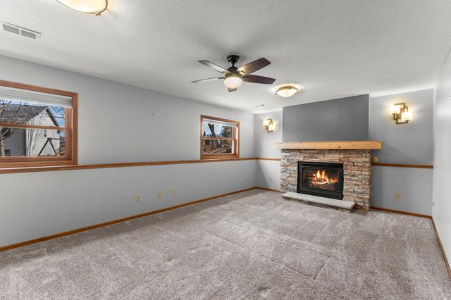 7887 Dempsey Way, Inver Grove Heights, MN 55076