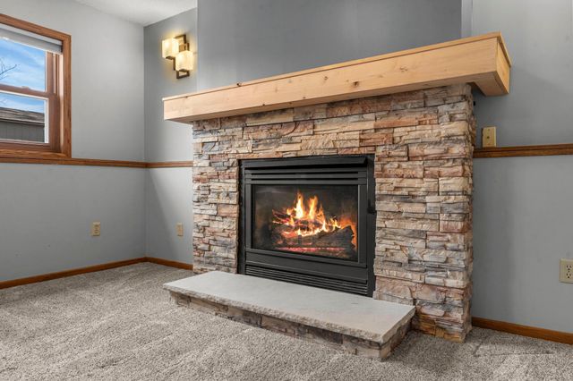 7887 Dempsey Way, Inver Grove Heights, MN 55076