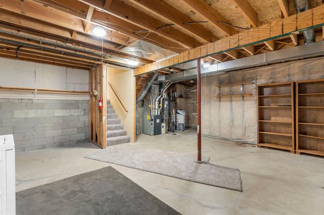 7887 Dempsey Way, Inver Grove Heights, MN 55076