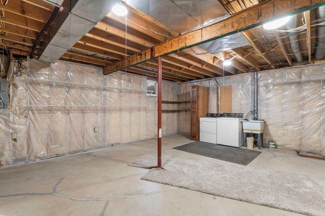 7887 Dempsey Way, Inver Grove Heights, MN 55076