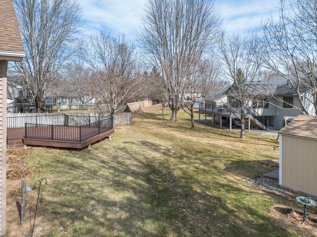 7887 Dempsey Way, Inver Grove Heights, MN 55076