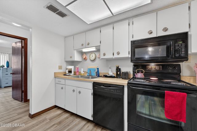 1402 Portobello Drive, Port Orange, FL 32127