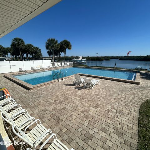 1402 Portobello Drive, Port Orange, FL 32127